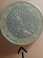 pièce 1 euro fautée manque le 1 de la date